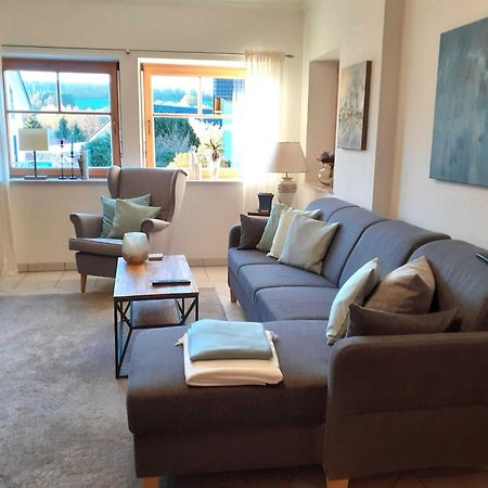Holiday Flat With Idyllic Garden In Daun Exterior foto
