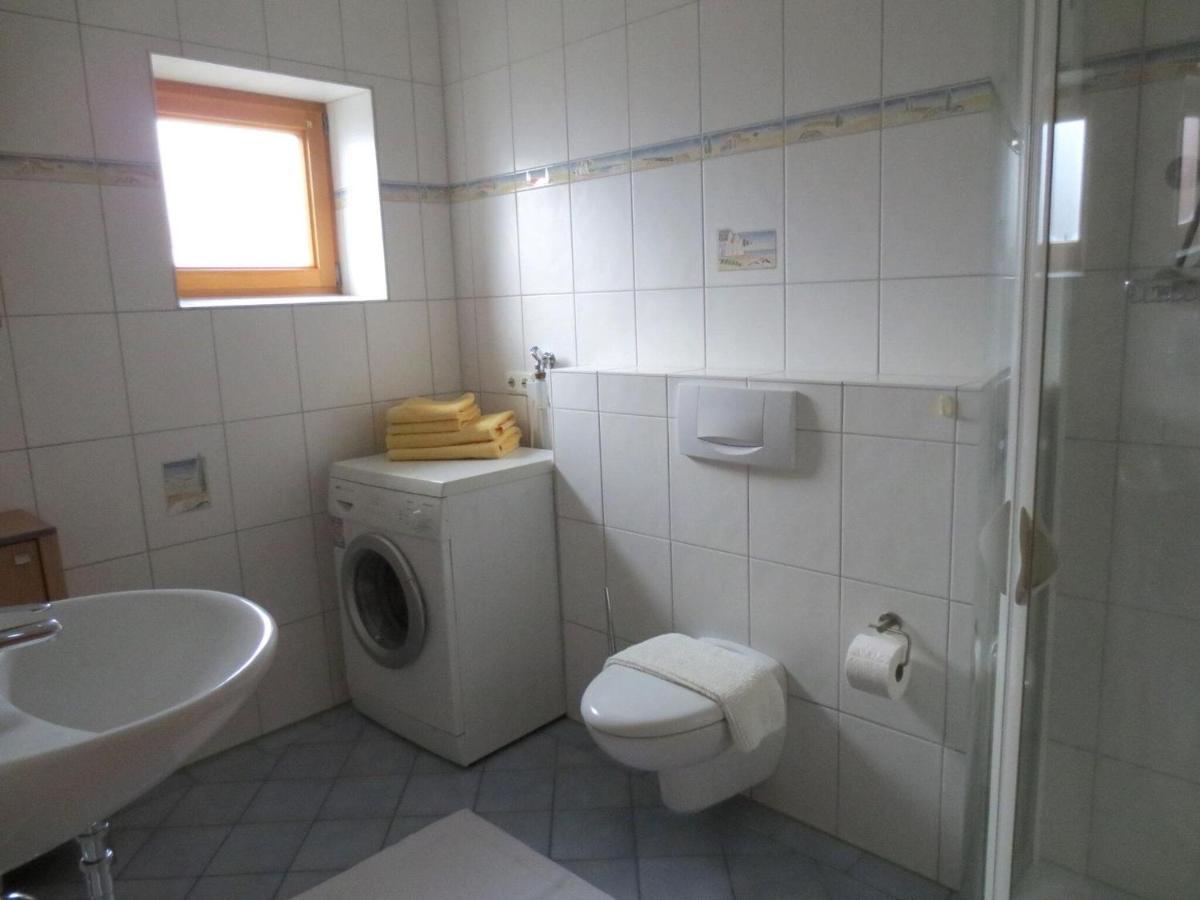 Holiday Flat With Idyllic Garden In Daun Exterior foto
